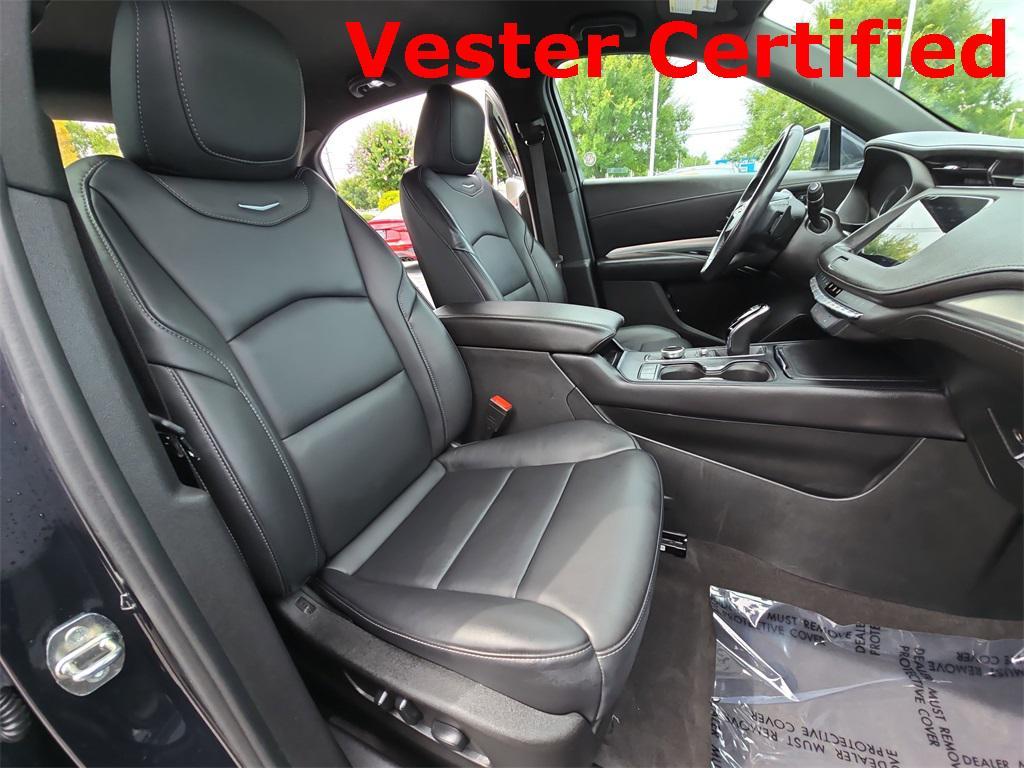 used 2023 Cadillac XT4 car, priced at $24,380