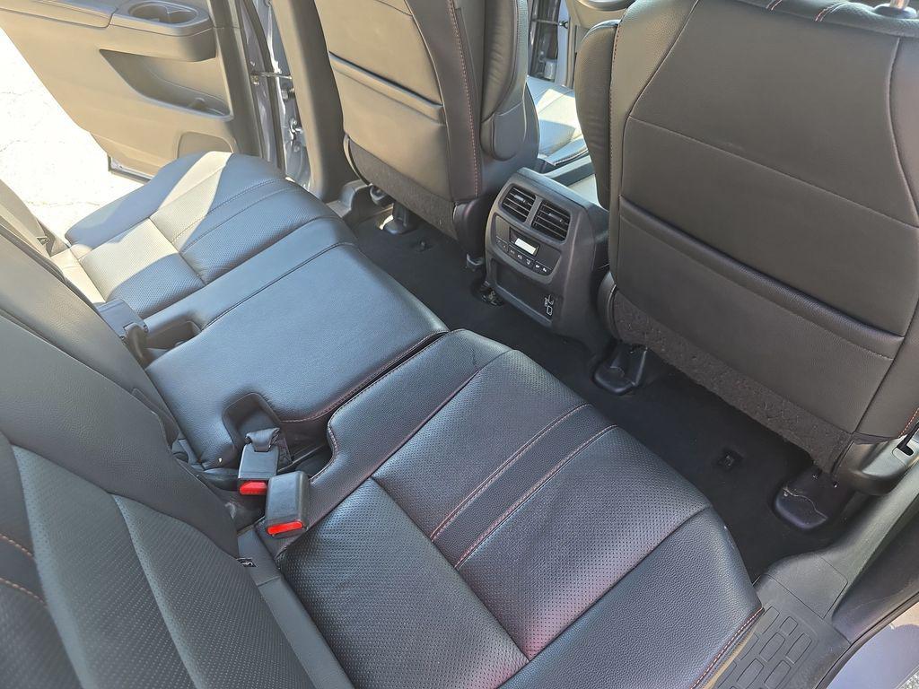 used 2022 Honda Pilot car, priced at $29,100