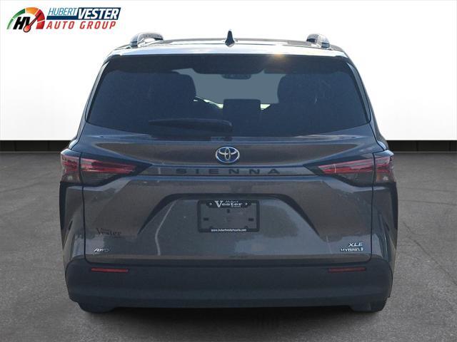 used 2021 Toyota Sienna car, priced at $40,302