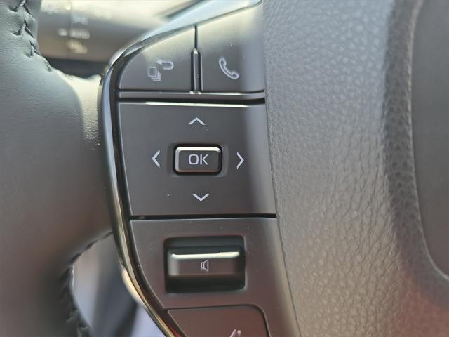 new 2025 Toyota Prius car