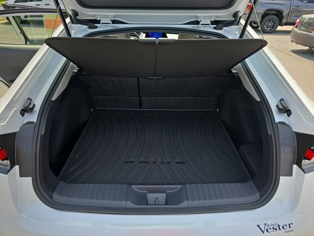 new 2025 Toyota Prius car