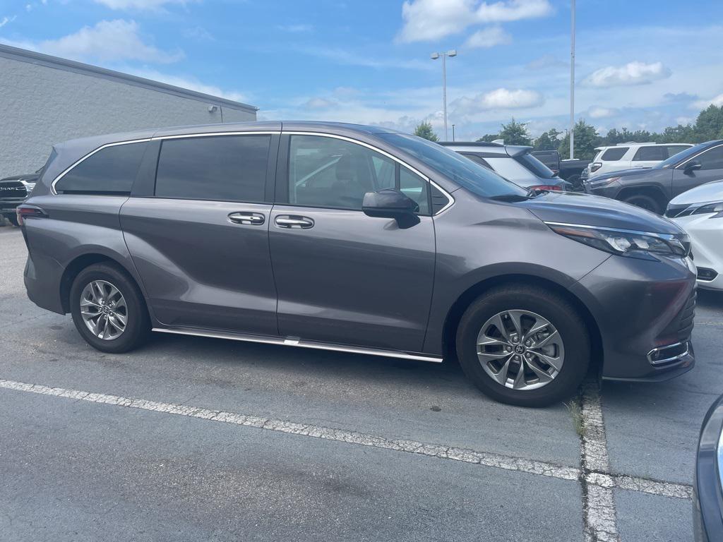 used 2024 Toyota Sienna car, priced at $43,442