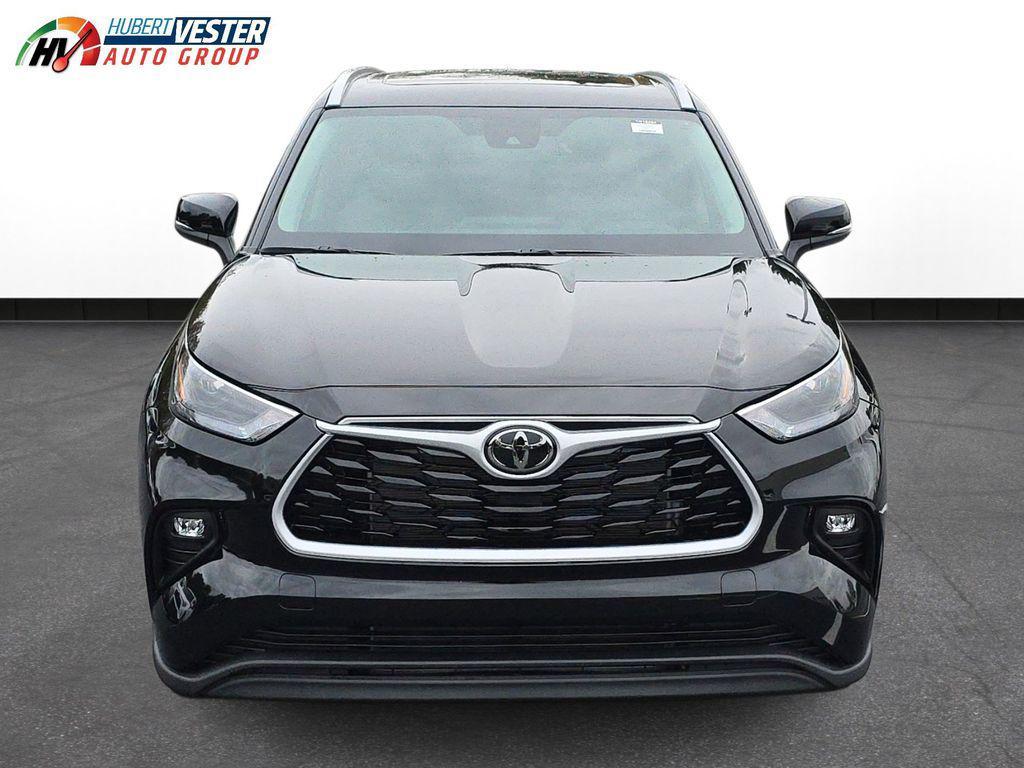 new 2026 Toyota Highlander car, priced at $49,316