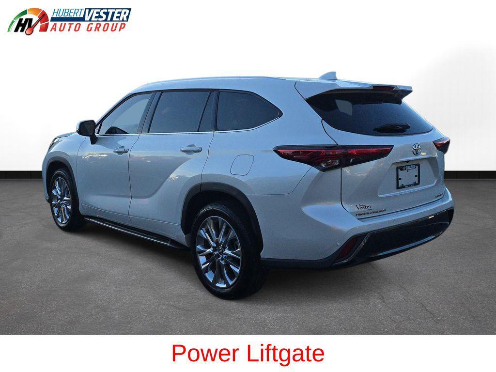 used 2023 Toyota Highlander car, priced at $36,315