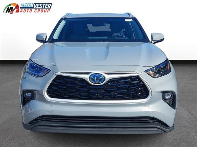 used 2023 Toyota Highlander Hybrid car, priced at $38,566