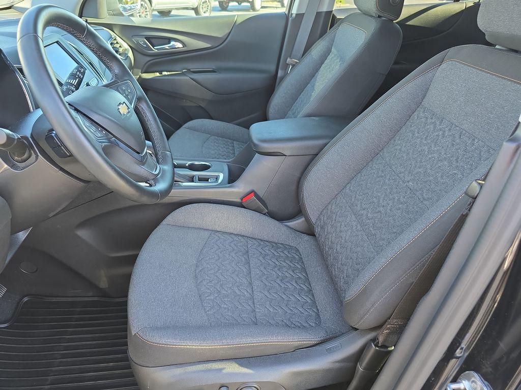 used 2024 Chevrolet Equinox car, priced at $23,902