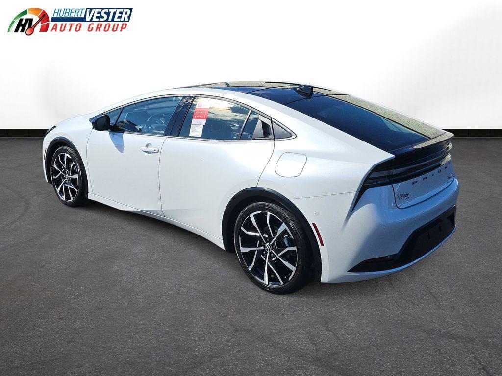 new 2026 Toyota Prius Plug-In Hybrid car, priced at $45,276