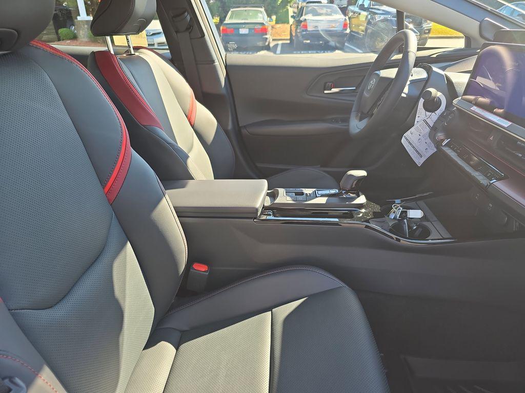 new 2026 Toyota Prius Plug-In Hybrid car, priced at $45,276