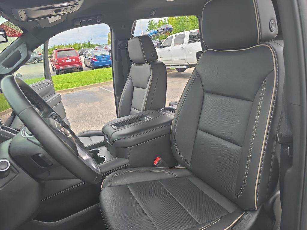 used 2024 GMC Yukon car, priced at $51,455