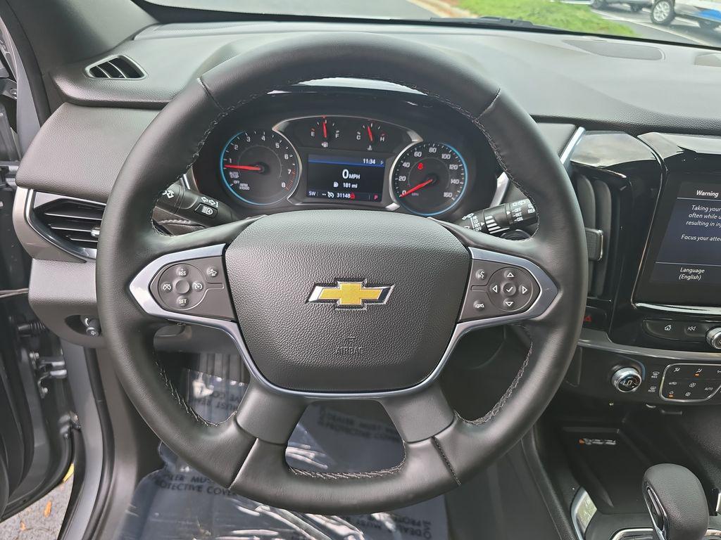 used 2024 Chevrolet Traverse car, priced at $31,477