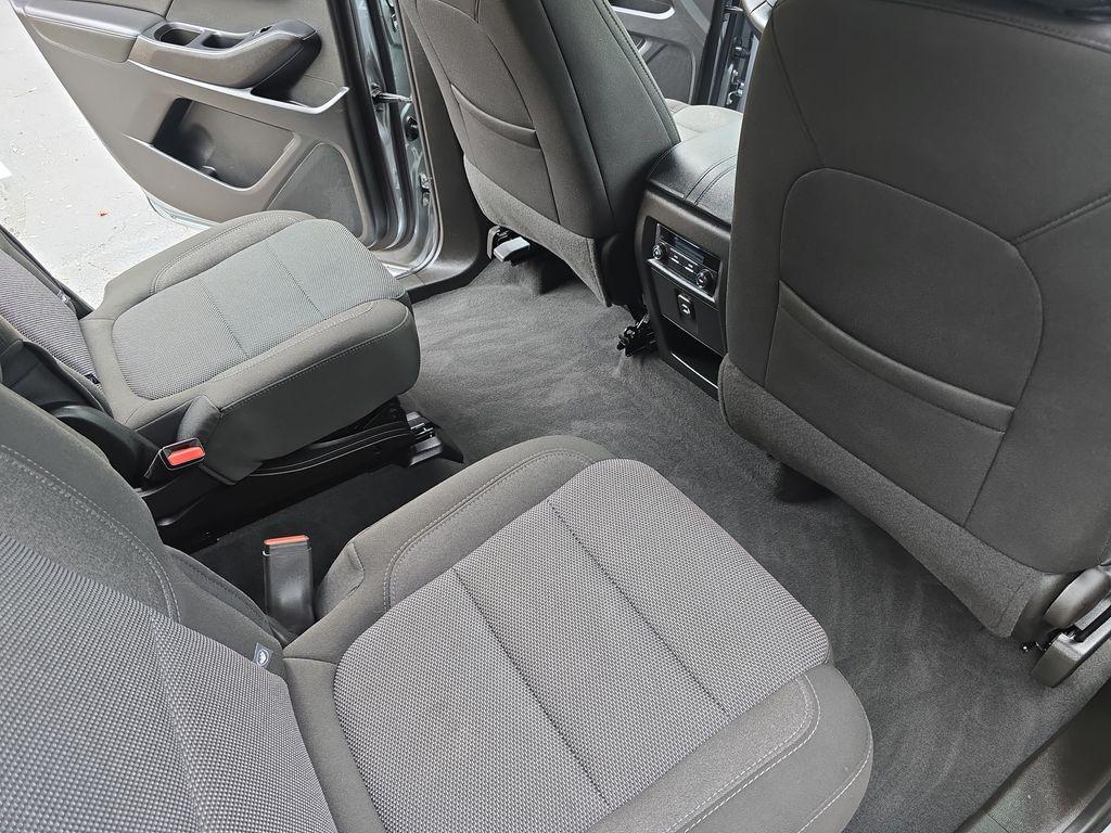 used 2024 Chevrolet Traverse car, priced at $31,477