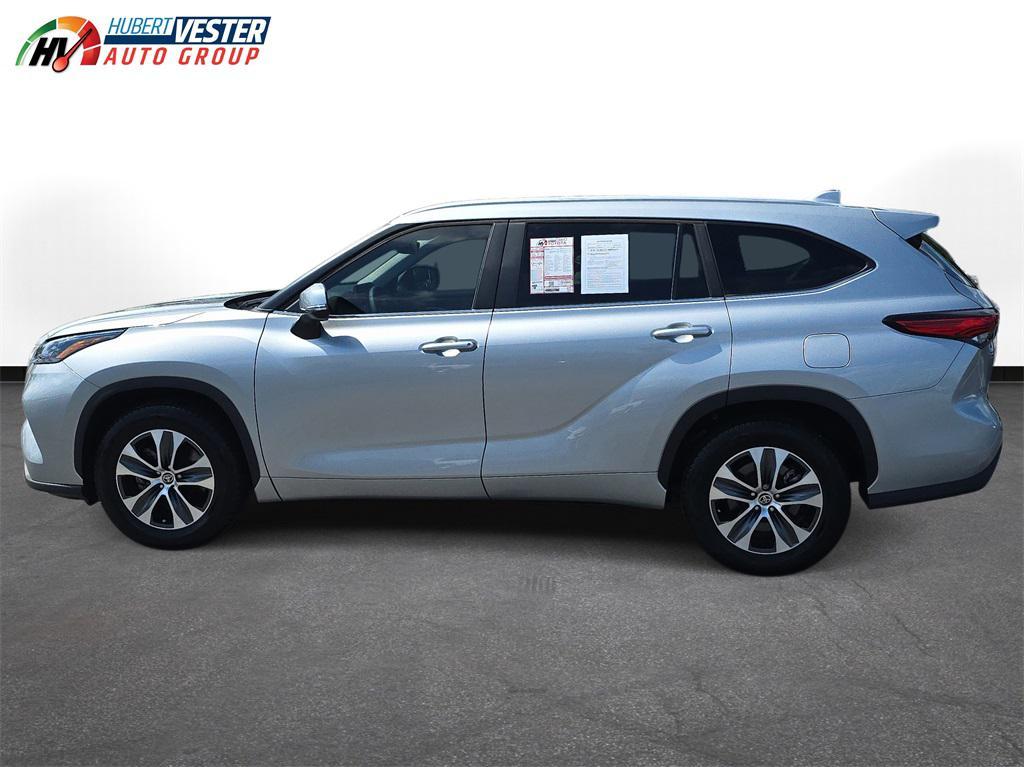 used 2023 Toyota Highlander car, priced at $37,045