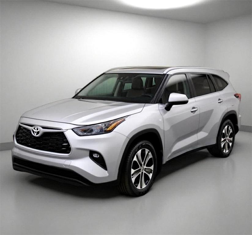 used 2023 Toyota Highlander car, priced at $37,882