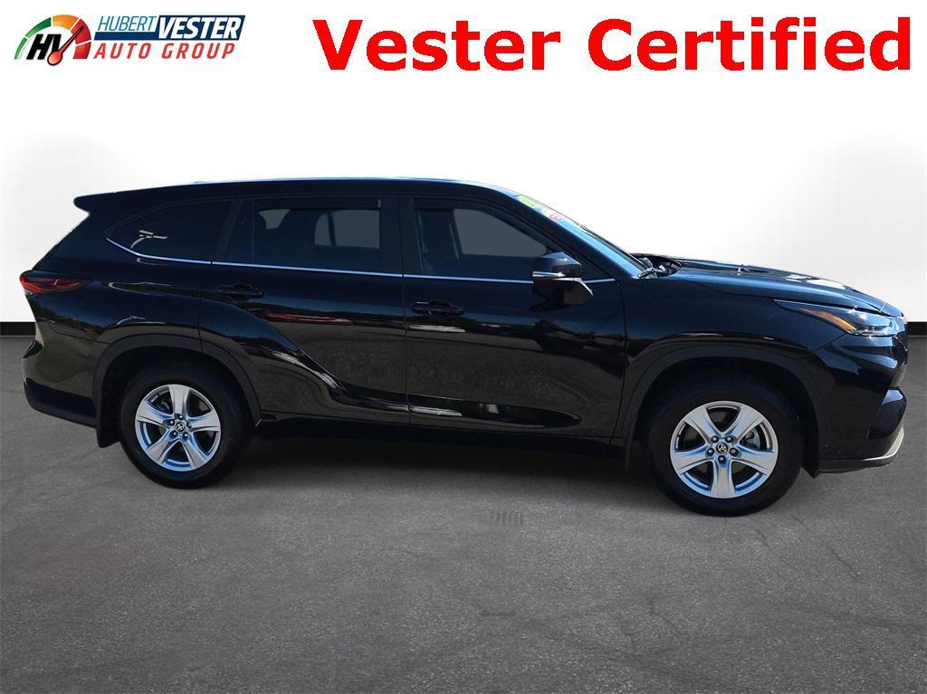 used 2024 Toyota Highlander car, priced at $36,645