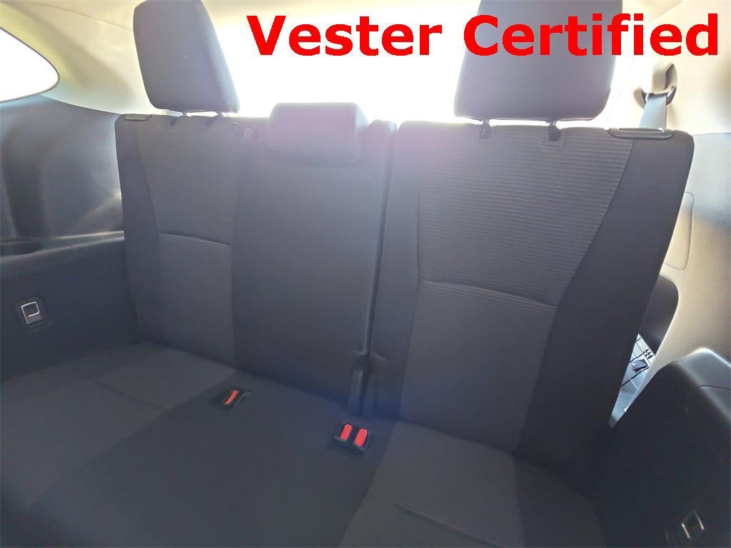 used 2024 Toyota Highlander car, priced at $36,645