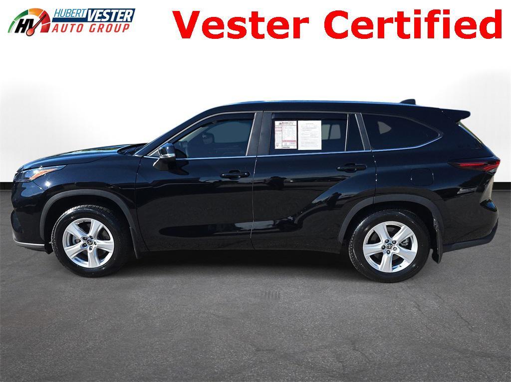 used 2024 Toyota Highlander car, priced at $36,645