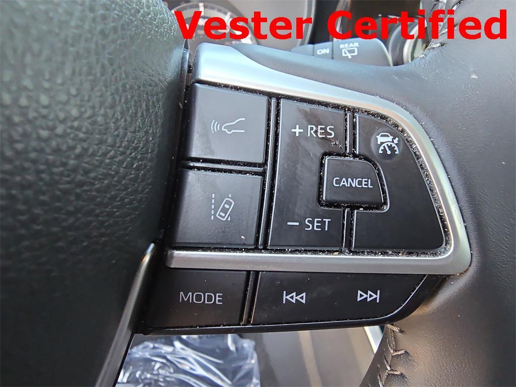 used 2024 Toyota Highlander car, priced at $36,645