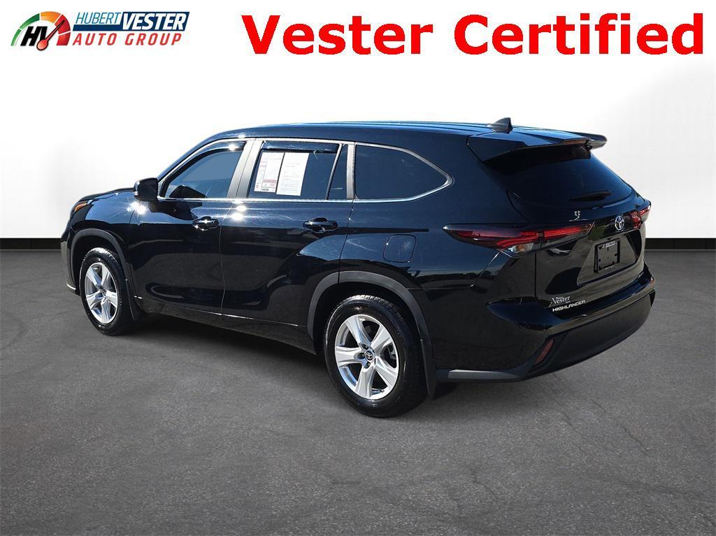 used 2024 Toyota Highlander car, priced at $36,645