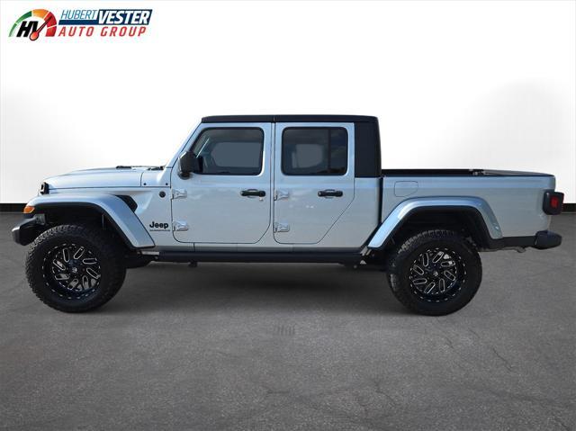used 2023 Jeep Gladiator car, priced at $33,946