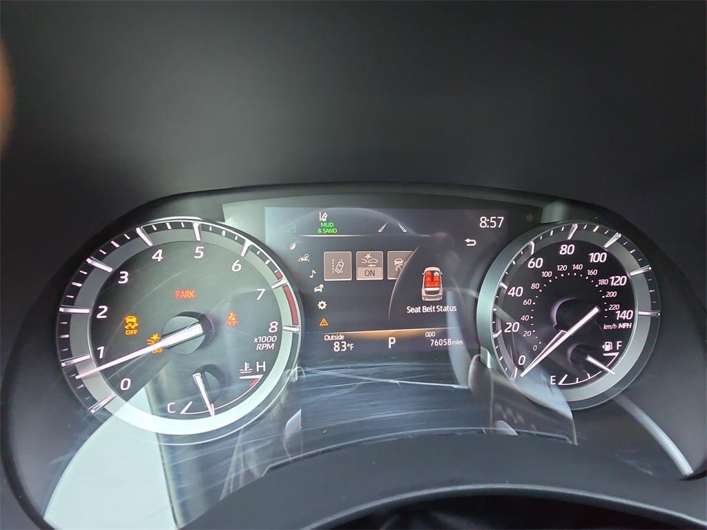 used 2022 Toyota Highlander car, priced at $34,613