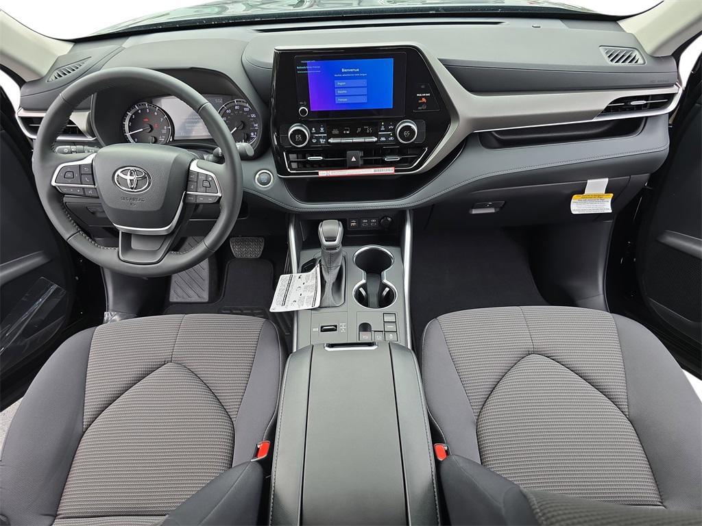 new 2025 Toyota Highlander car, priced at $43,535