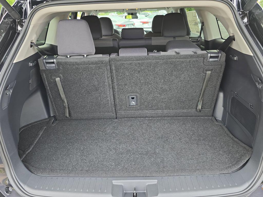 new 2025 Toyota Highlander car, priced at $43,535