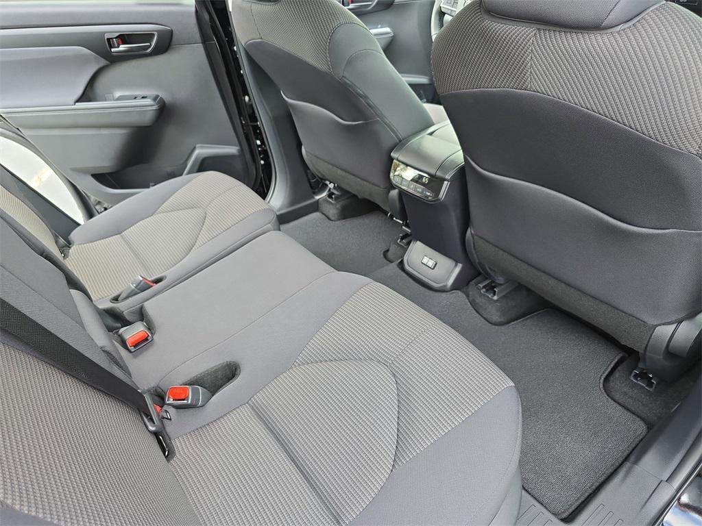 new 2025 Toyota Highlander car, priced at $43,535