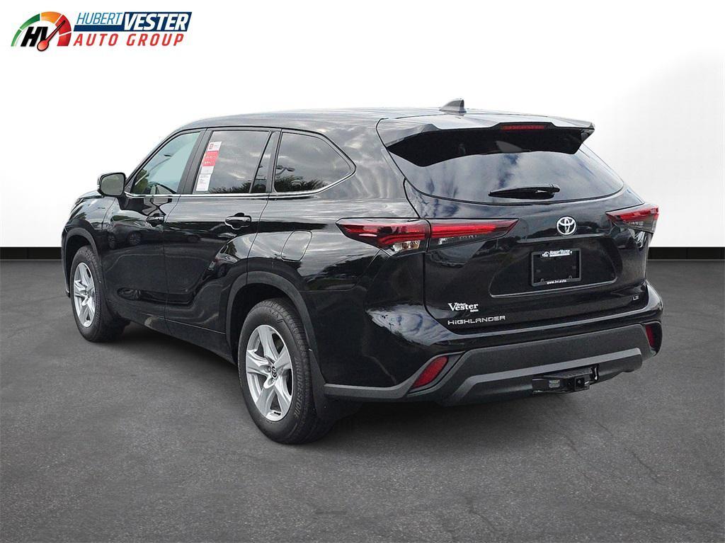 new 2025 Toyota Highlander car, priced at $43,535
