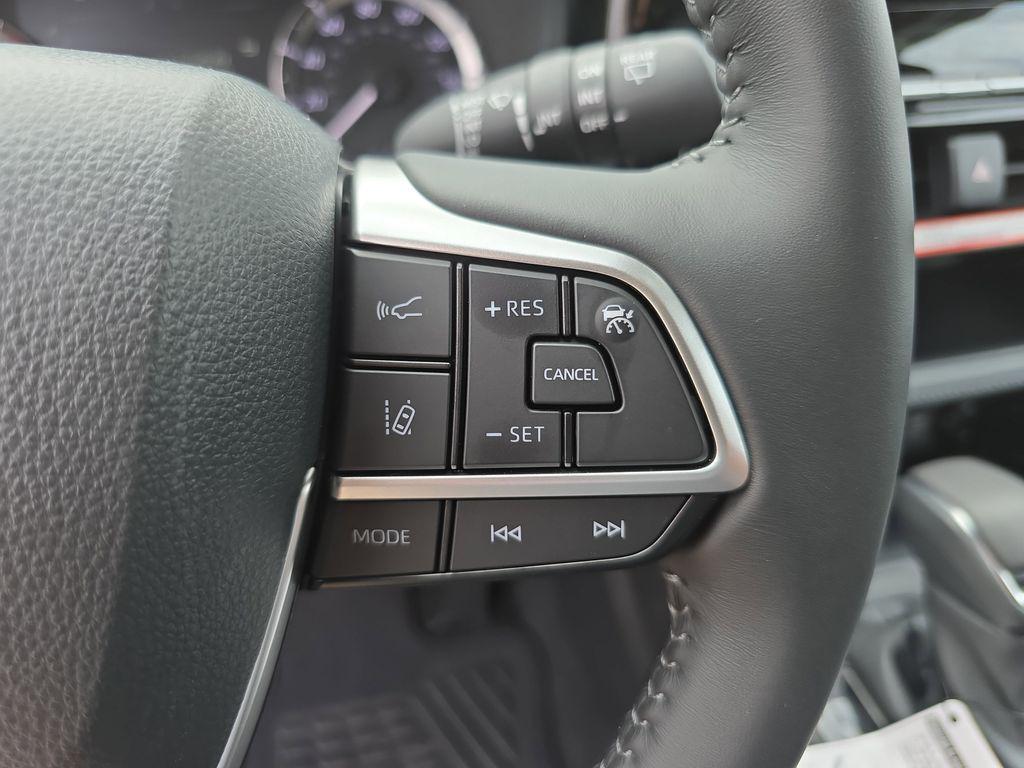 new 2025 Toyota Highlander car, priced at $43,535