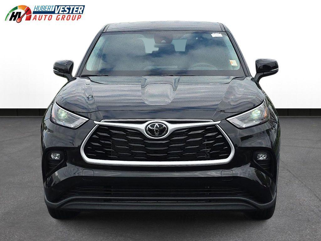 new 2025 Toyota Highlander car, priced at $43,535