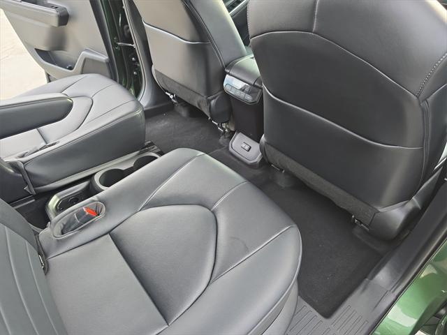 used 2023 Toyota Highlander car, priced at $35,874