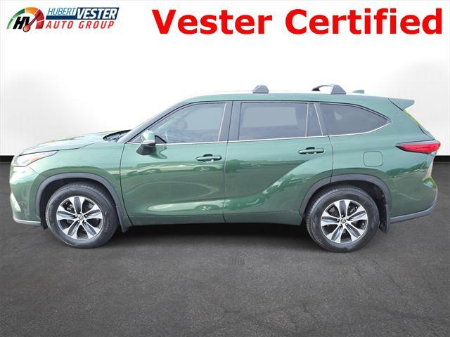 used 2023 Toyota Highlander car, priced at $36,501