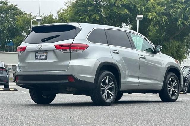 used 2018 Toyota Highlander car, priced at $25,399