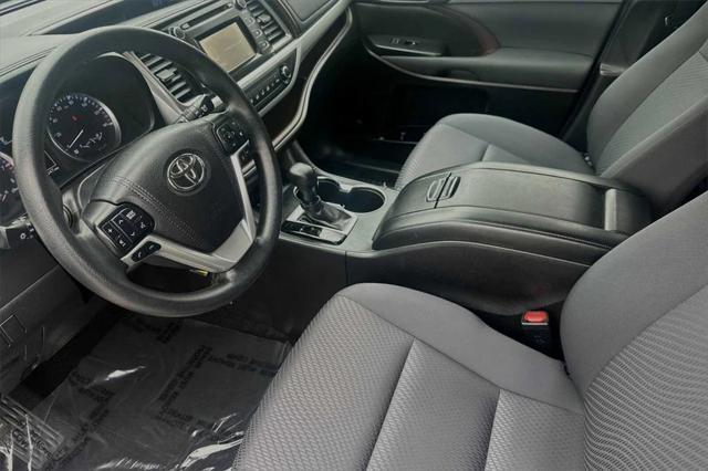 used 2018 Toyota Highlander car, priced at $25,399