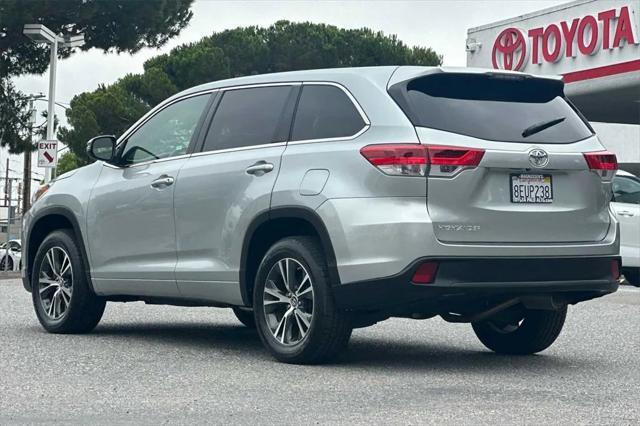 used 2018 Toyota Highlander car, priced at $25,399