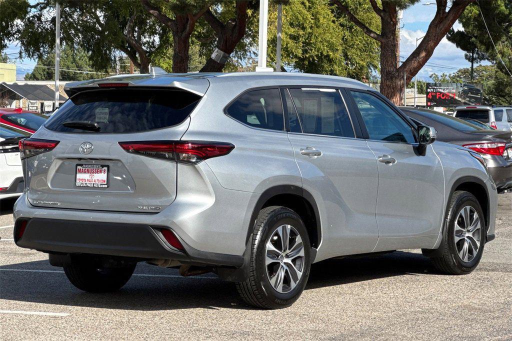 used 2023 Toyota Highlander car, priced at $34,799