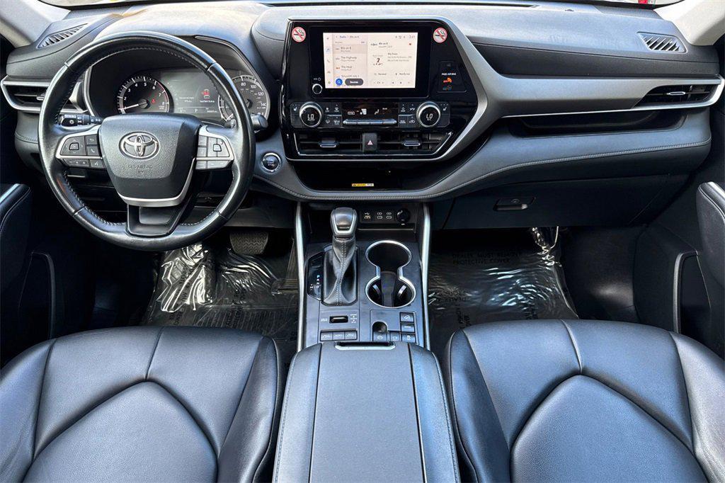 used 2023 Toyota Highlander car, priced at $34,799