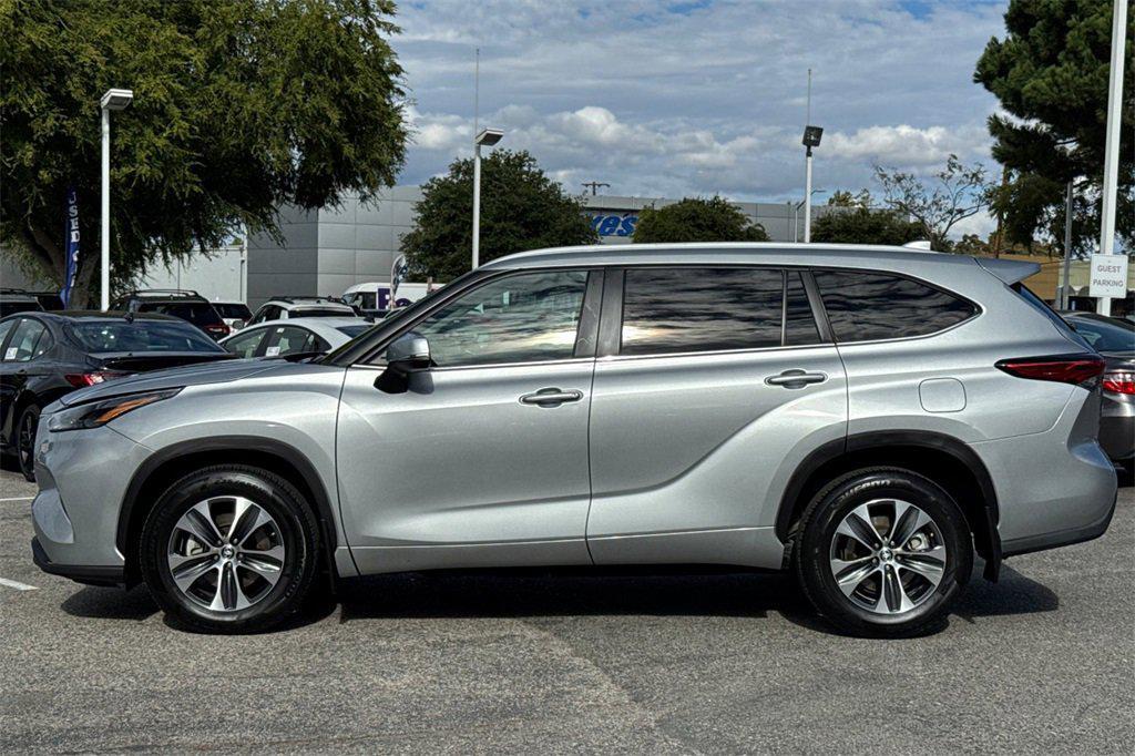 used 2023 Toyota Highlander car, priced at $34,799