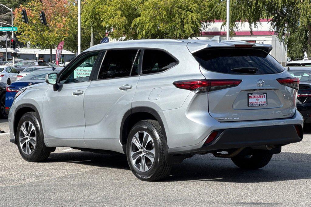 used 2023 Toyota Highlander car, priced at $34,799
