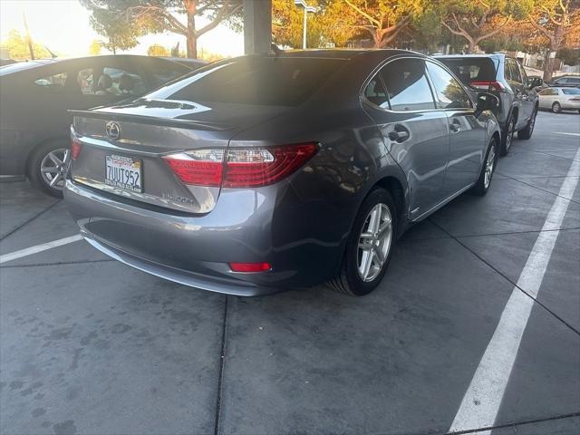 used 2014 Lexus ES 300h car, priced at $16,999