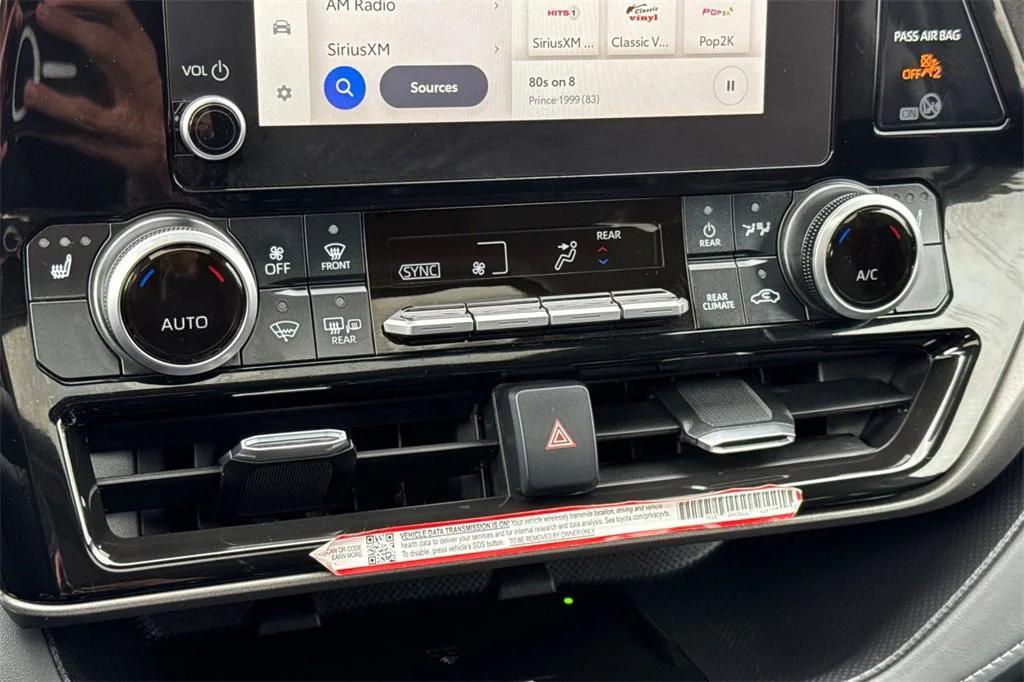 used 2025 Toyota Highlander Hybrid car, priced at $49,999