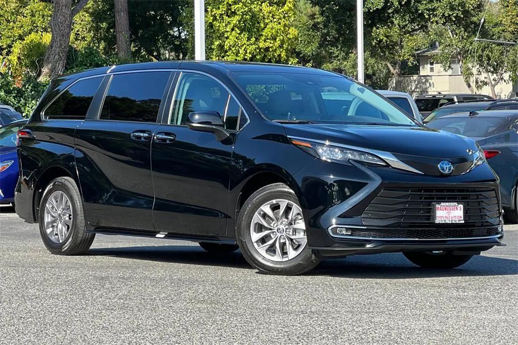 used 2024 Toyota Sienna car, priced at $46,499