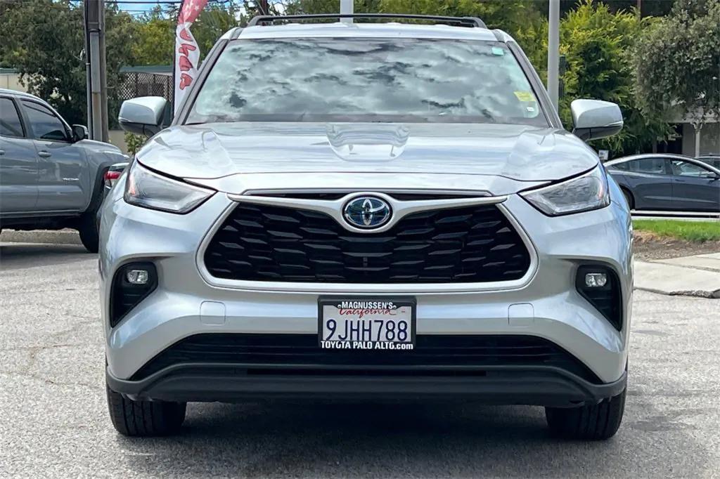 used 2023 Toyota Highlander Hybrid car, priced at $37,199