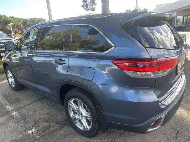 used 2019 Toyota Highlander Hybrid car, priced at $39,999