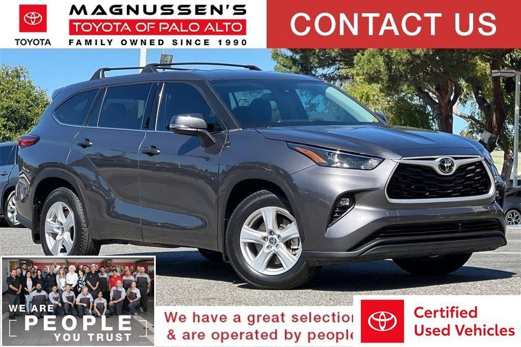 used 2022 Toyota Highlander car, priced at $25,699