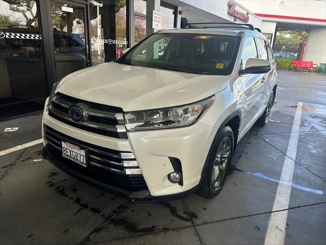 used 2018 Toyota Highlander Hybrid car, priced at $30,999