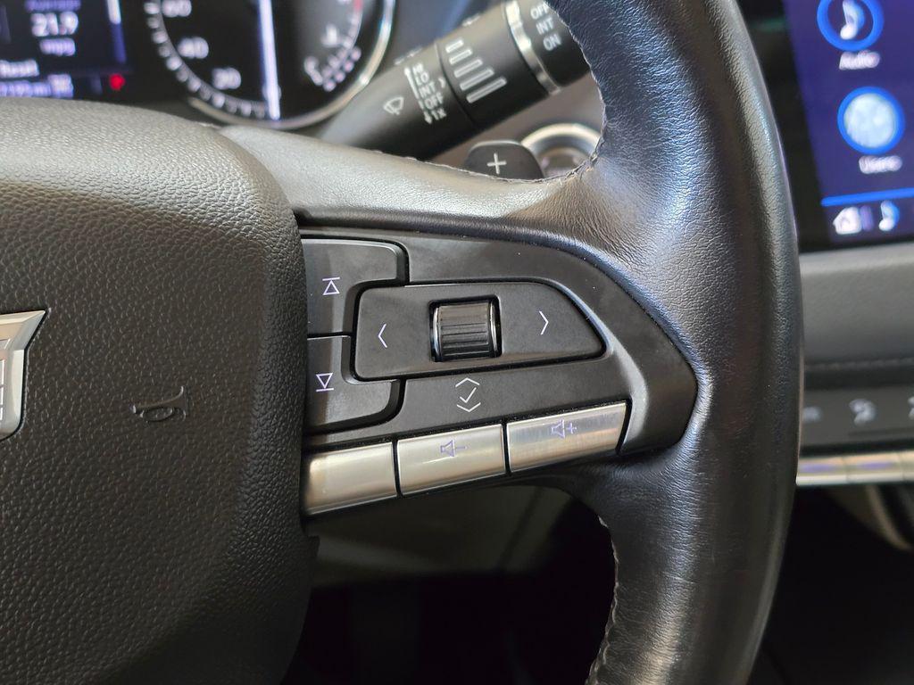 used 2022 Cadillac XT4 car, priced at $25,987