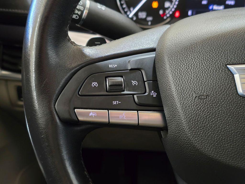 used 2022 Cadillac XT4 car, priced at $25,987