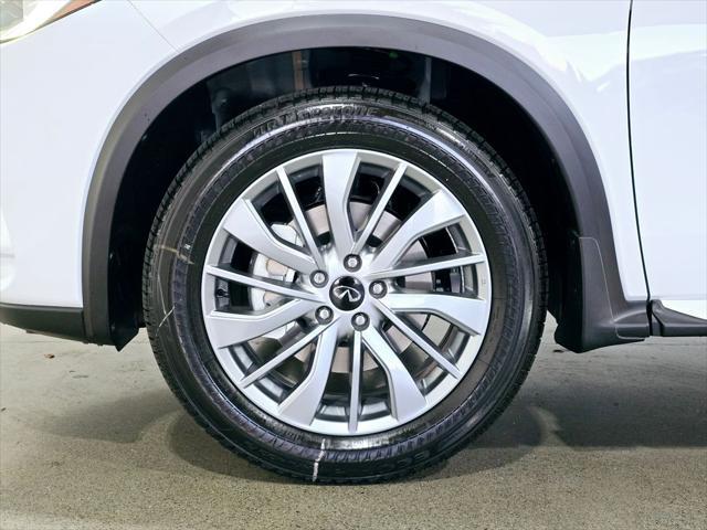 new 2025 INFINITI QX50 car, priced at $48,435