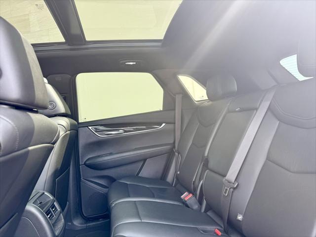 used 2021 Cadillac XT5 car, priced at $25,888